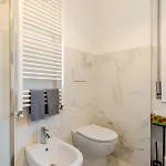 Sparkling Nest Apartman *